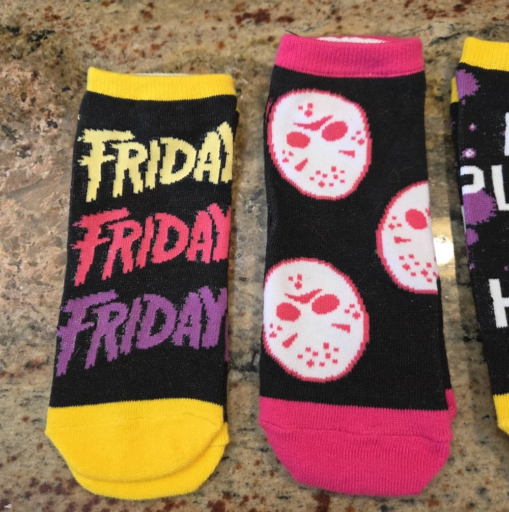 Friday the 13th Socks Womens Shoe Size 5-10 Jason Voorhees 4 Pairs Ankle Horror